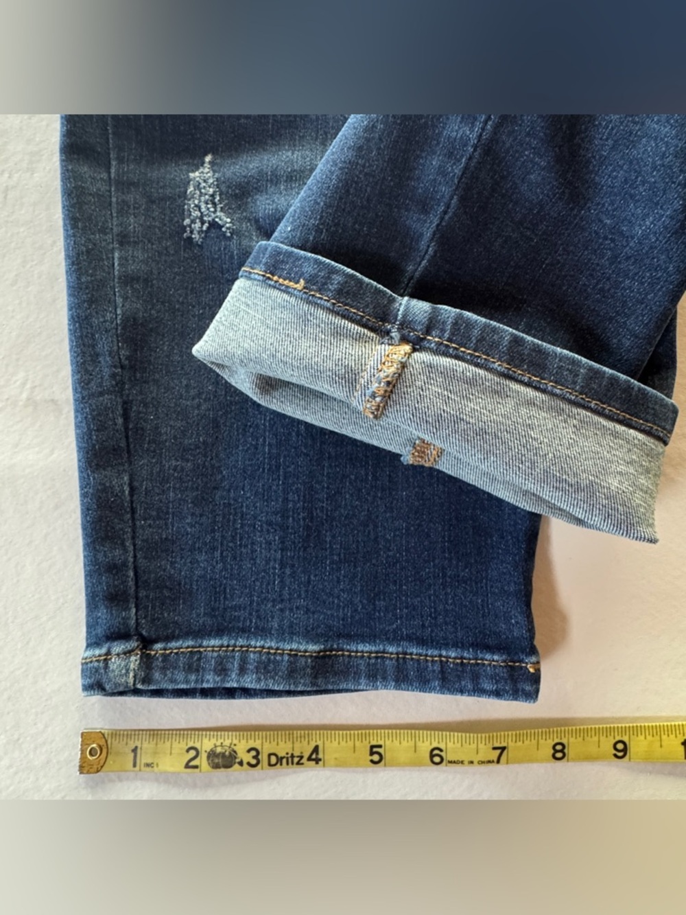 NWOT Judy Blue Distressed Boyfriend Fit Denim Jeans JB82111 (24W) - Picture 10 of 15